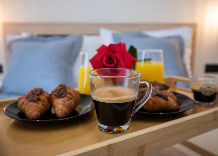 Calliope's Rhodes Comfort Rhodes City